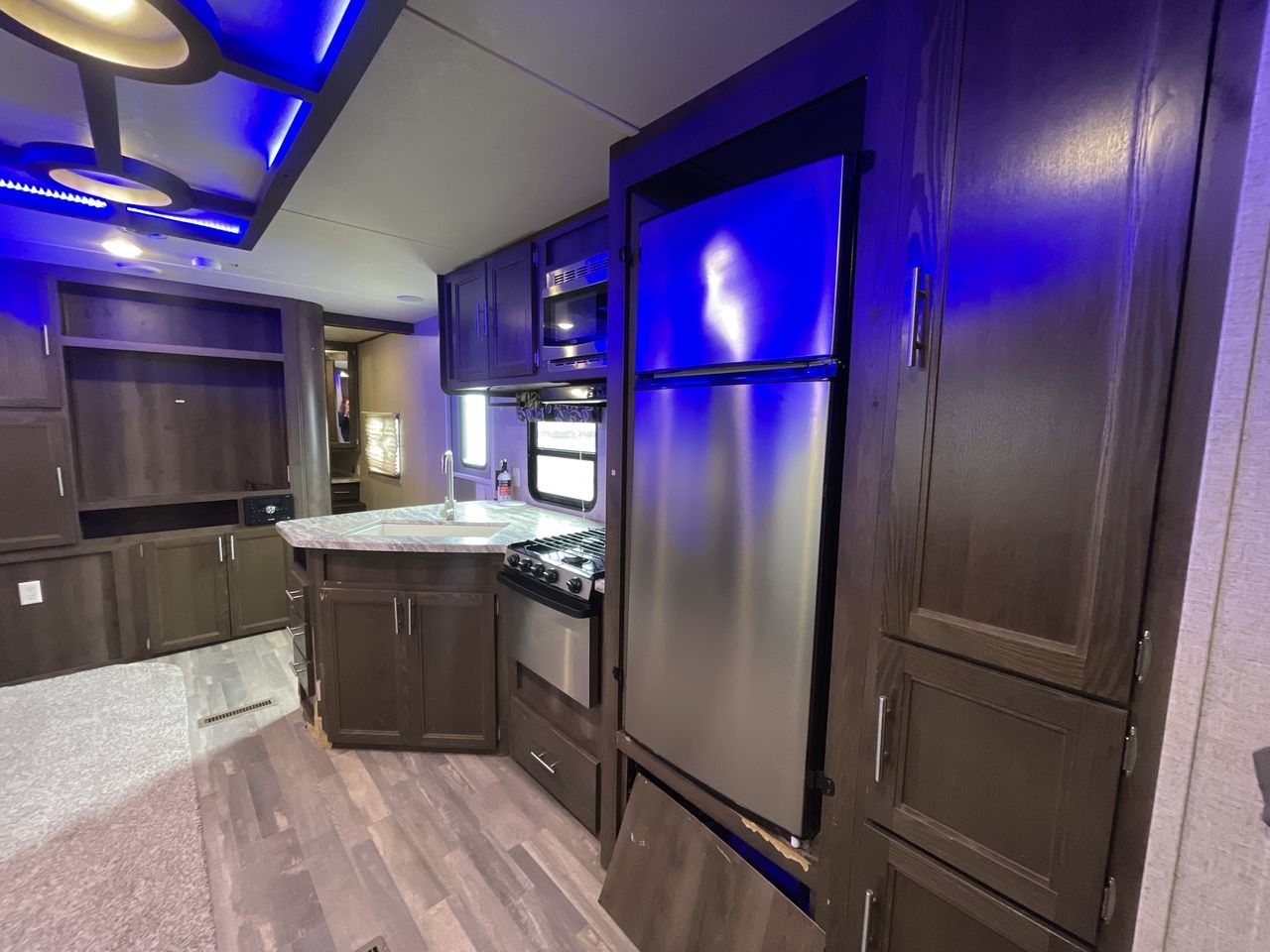 2019 FOREST RIVER SHASTA 27BH