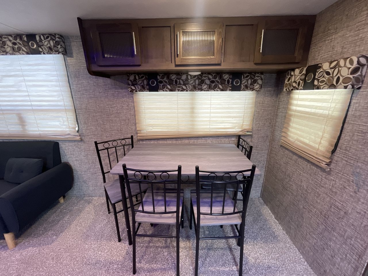 2019 FOREST RIVER SHASTA 27BH