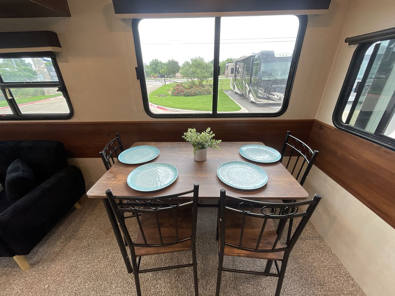 2019 HEMISPHERE 368RLBHK