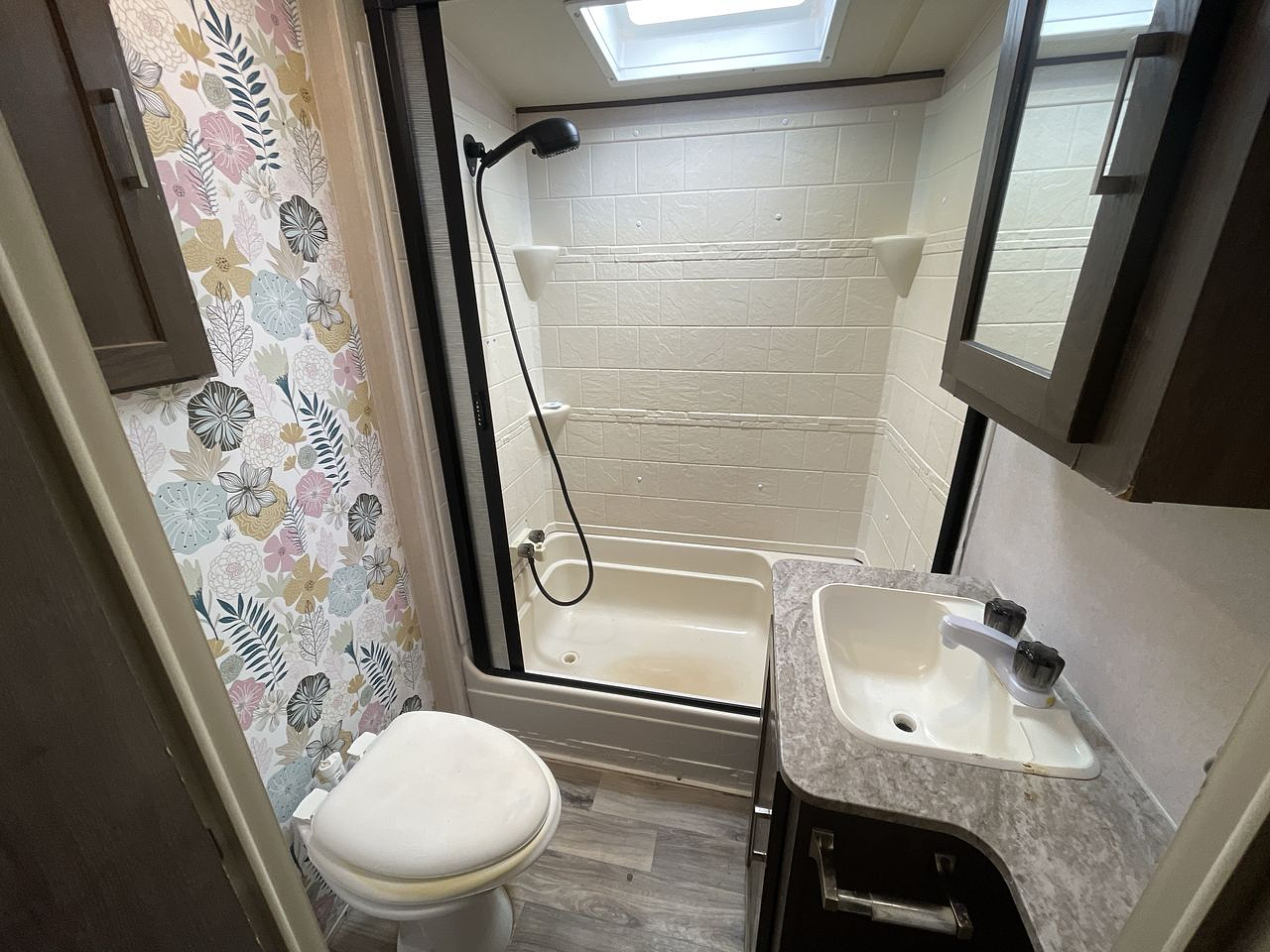 2019 HEMISPHERE 368RLBHK