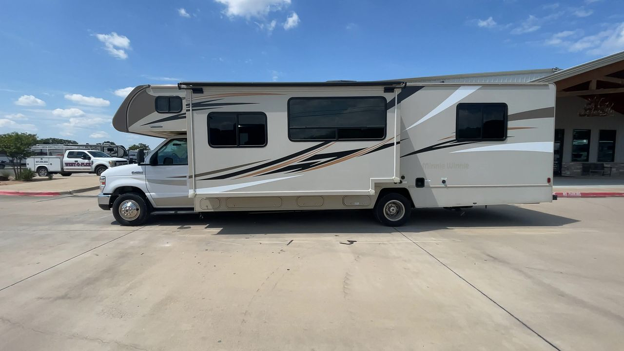 2018 WINNEBAGO MINNIE WINNIE 31K