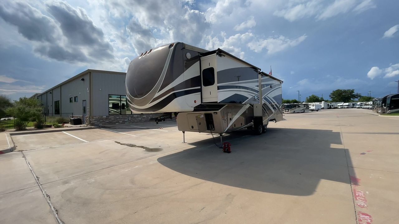 2017 DRV MOBILE SUITES 36RSSB