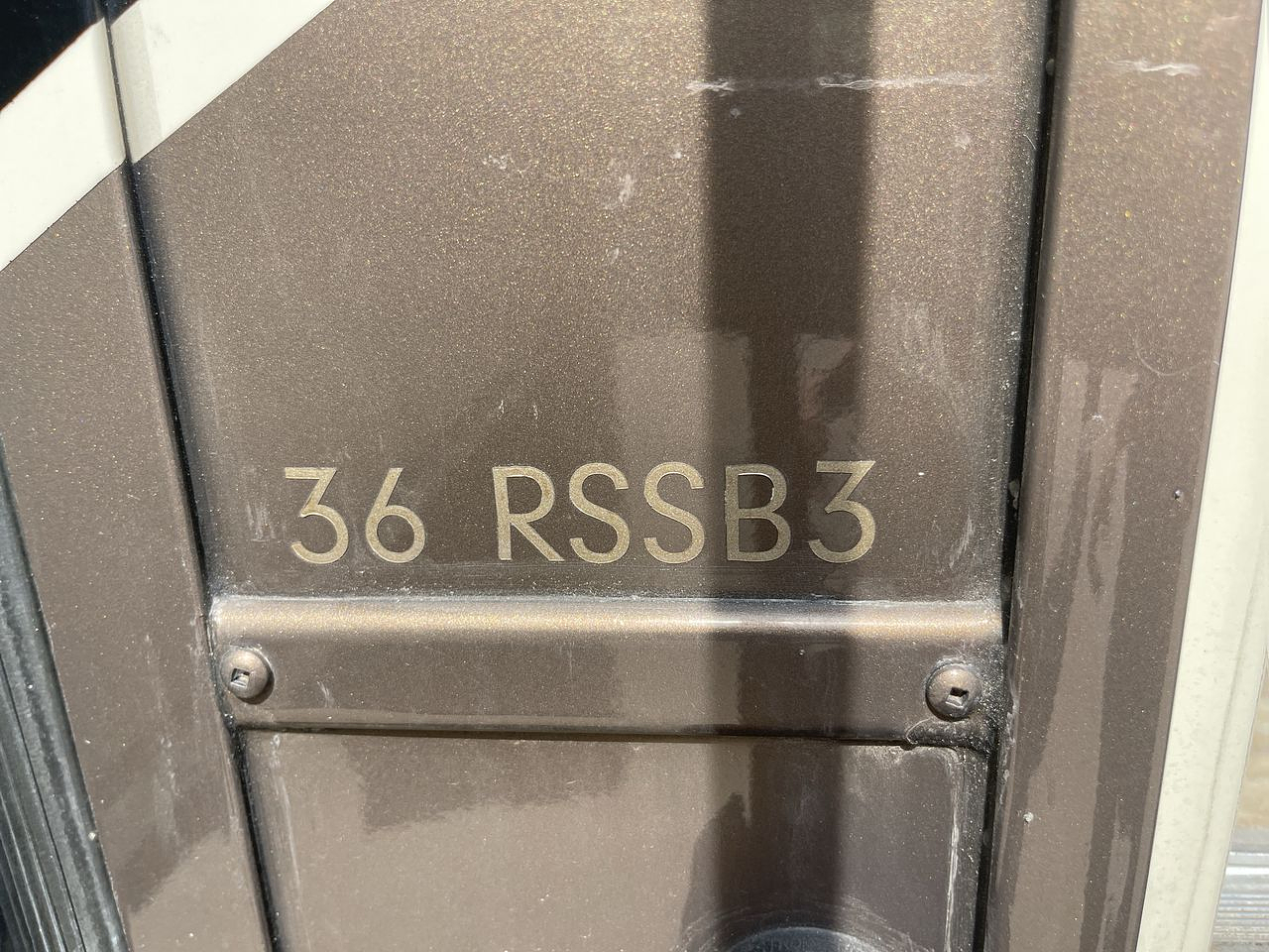 2017 DRV MOBILE SUITES 36RSSB