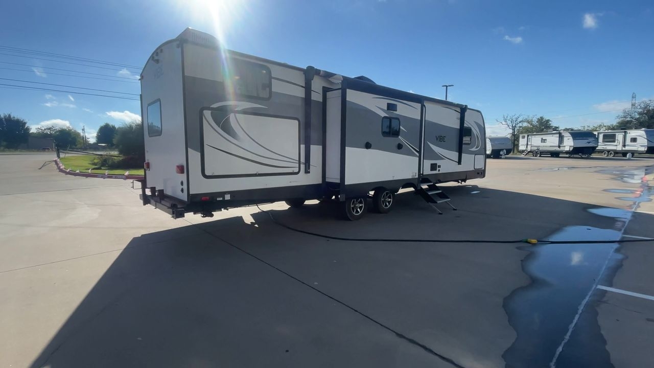 2018 FOREST RIVER VIBE 313BHS