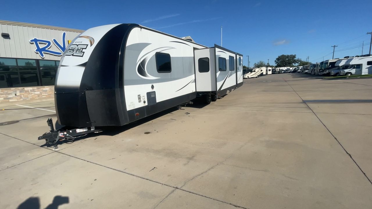 2018 FOREST RIVER VIBE 313BHS