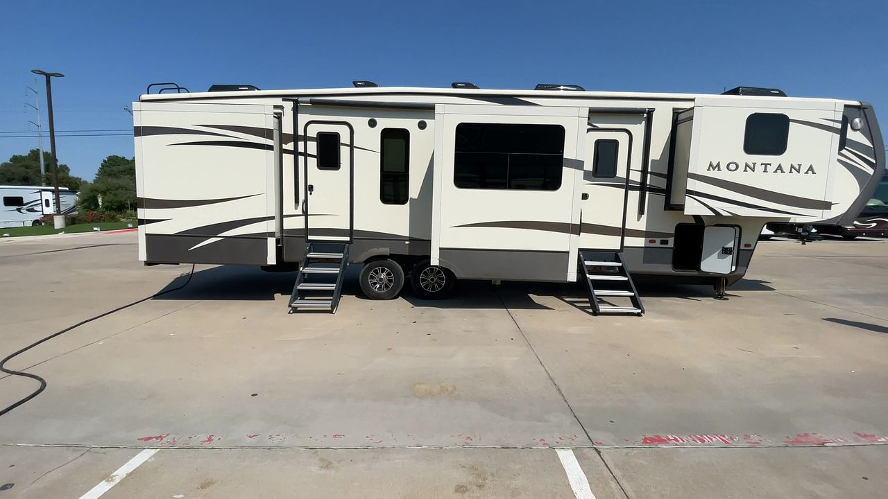 2018 KEYSTONE MONTANA 3820FK