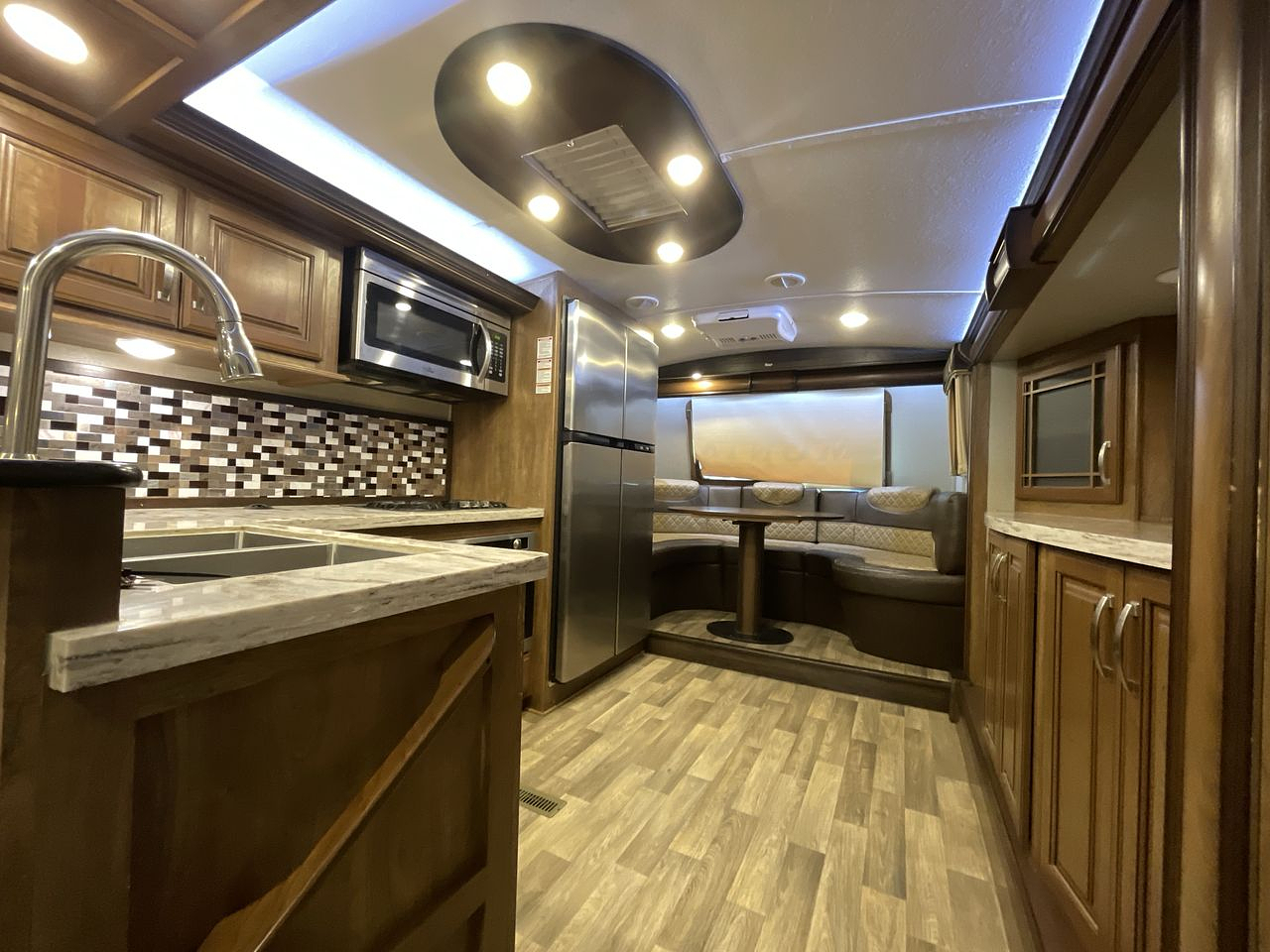 2018 KEYSTONE MONTANA 3820FK