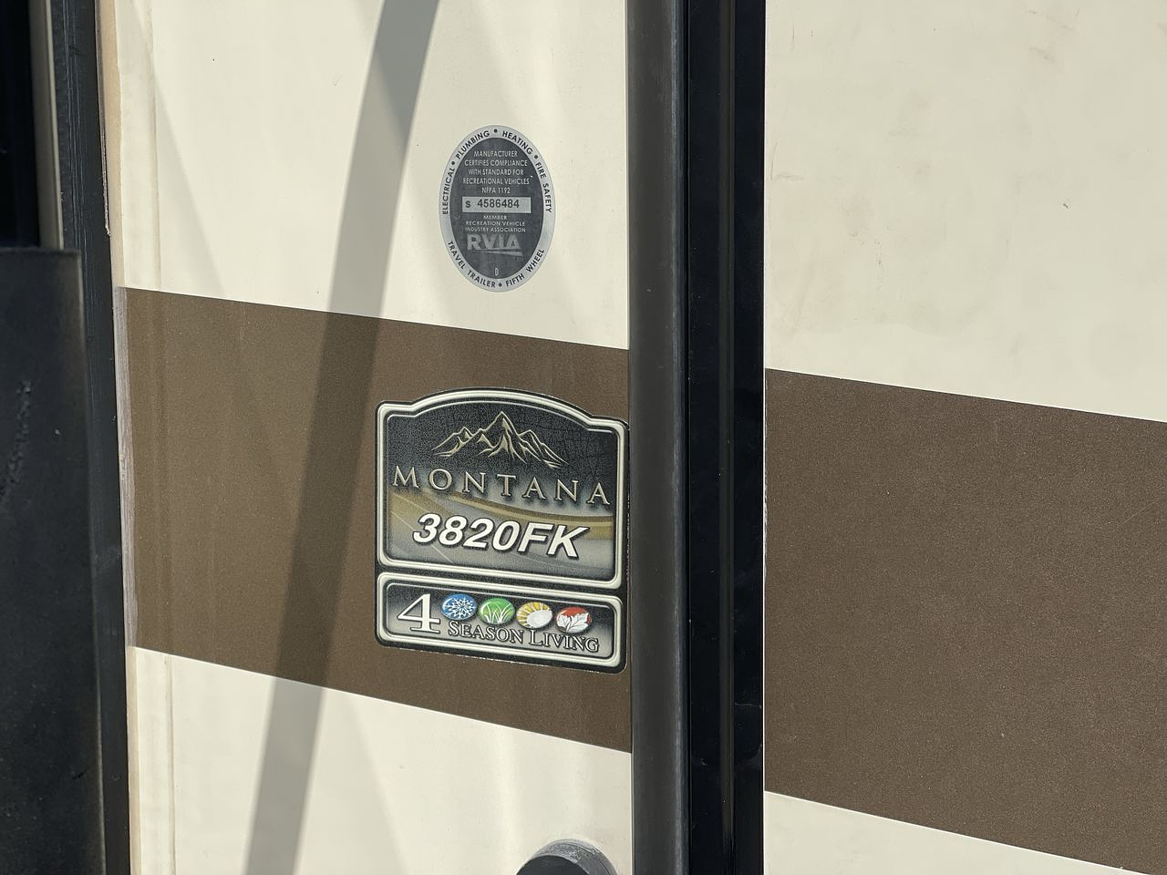 2018 KEYSTONE MONTANA 3820FK