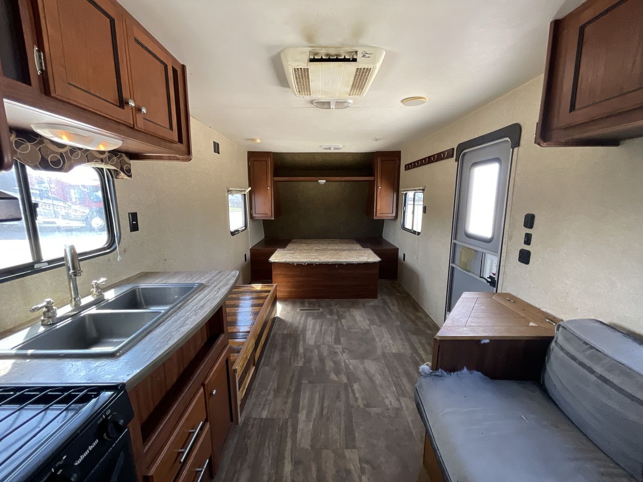 2015 HEARTLAND TRLRUNNER 24SLE