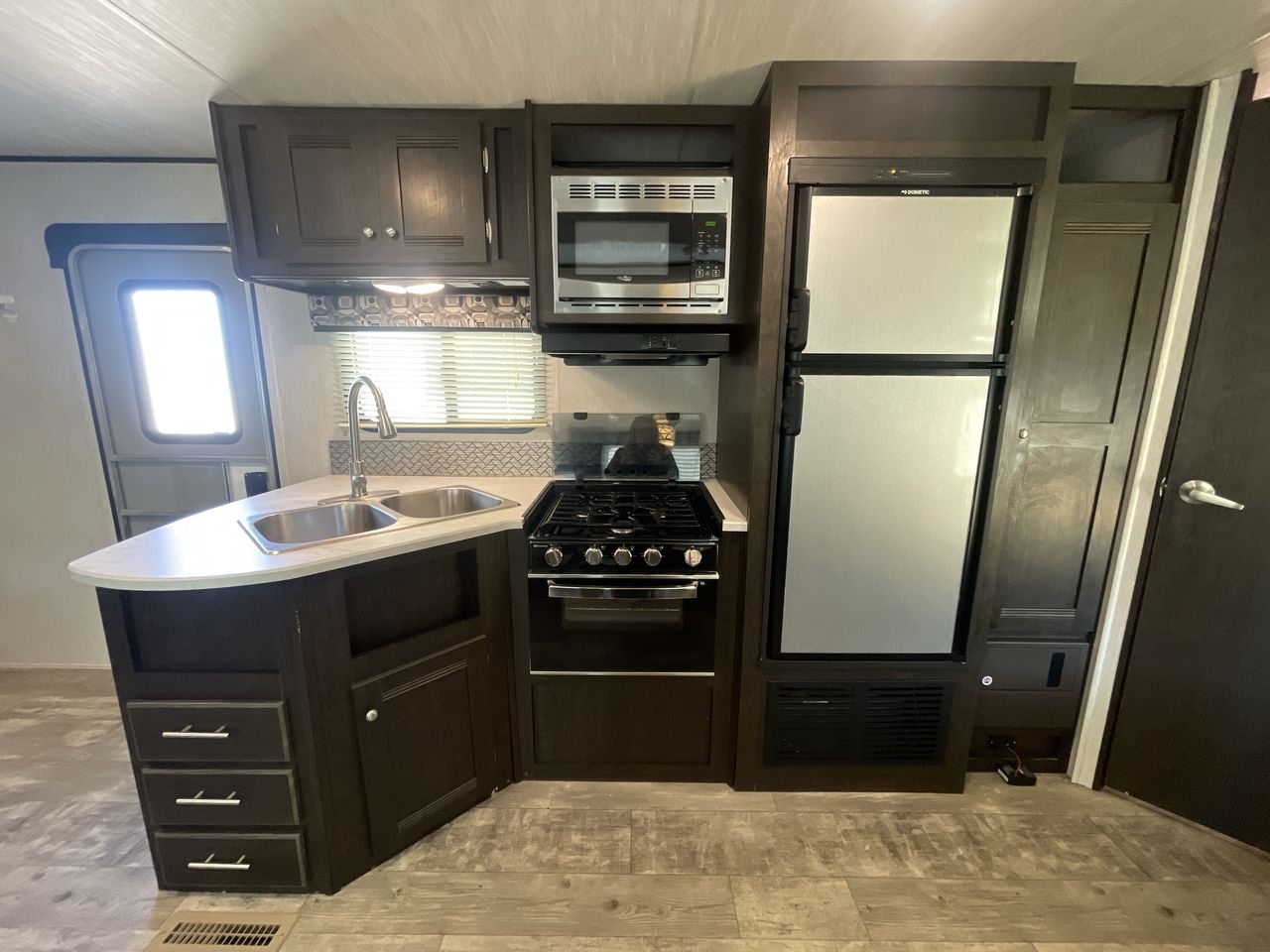 2019 HEARTLAND RECREATION PIONEER BH270