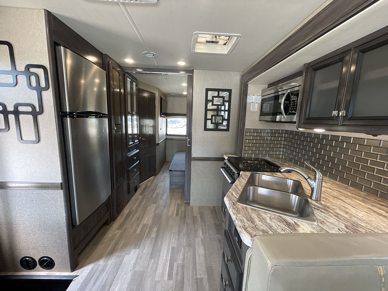 2020 FLEETWOOD FLAIR 28A