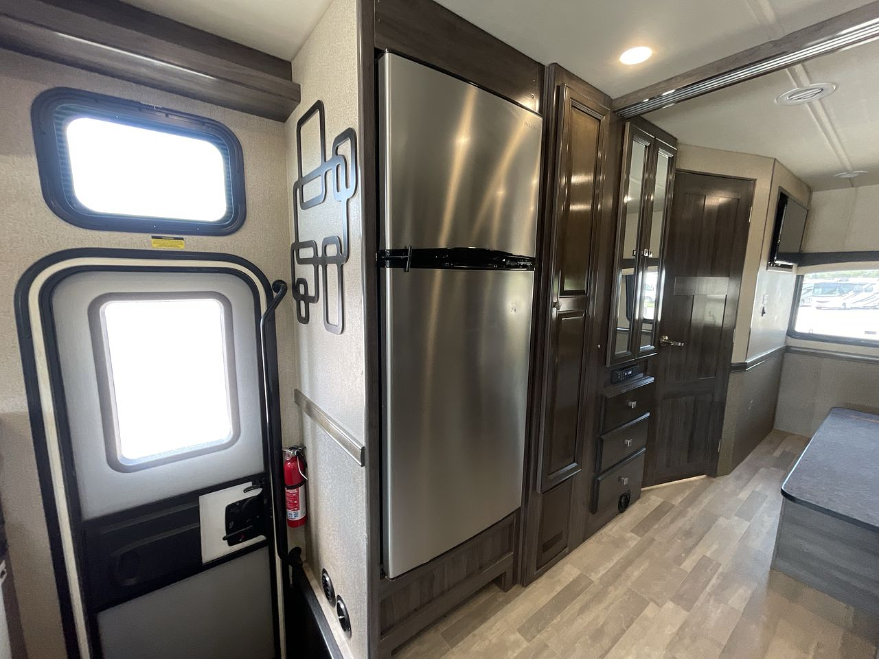 2020 FLEETWOOD FLAIR 28A