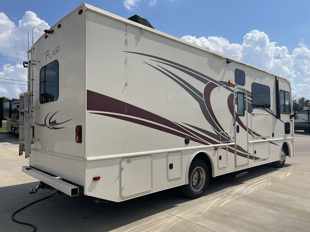 2020 FLEETWOOD FLAIR 28A