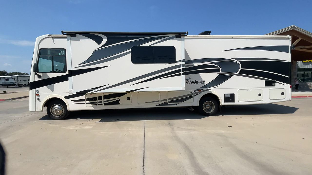 2019 COACHMEN MIRADA 350S