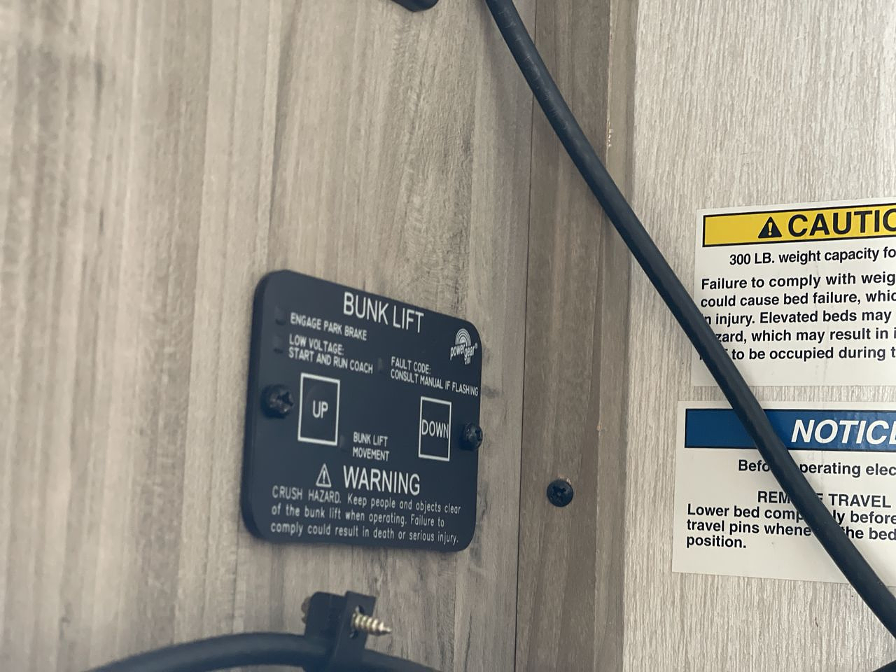 2019 COACHMEN MIRADA 350S