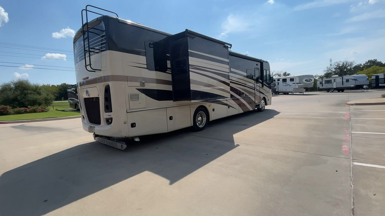 2017 HOLIDAY RAMBLER NAVIGATOR 36U