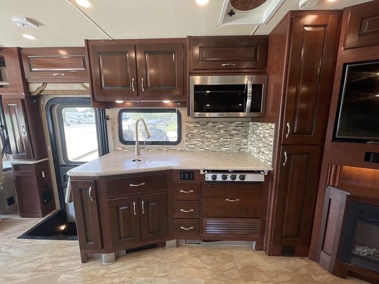 2017 HOLIDAY RAMBLER NAVIGATOR 36U