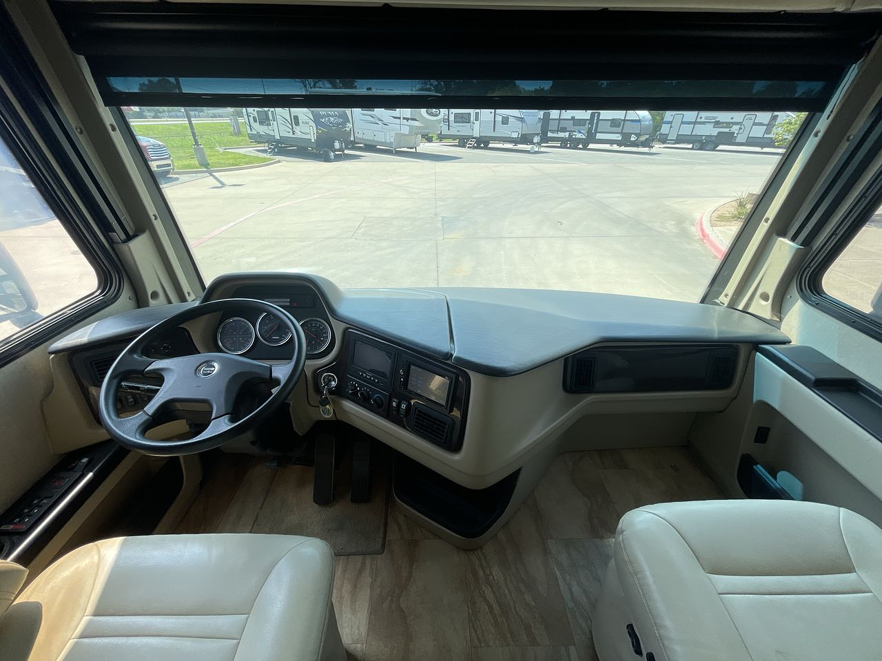 2017 HOLIDAY RAMBLER NAVIGATOR 36U