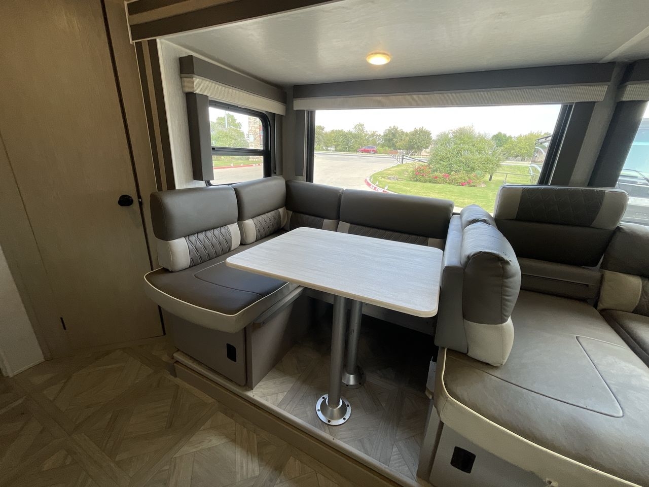 2023 FOREST RIVER WILDWOOD 273QBXL