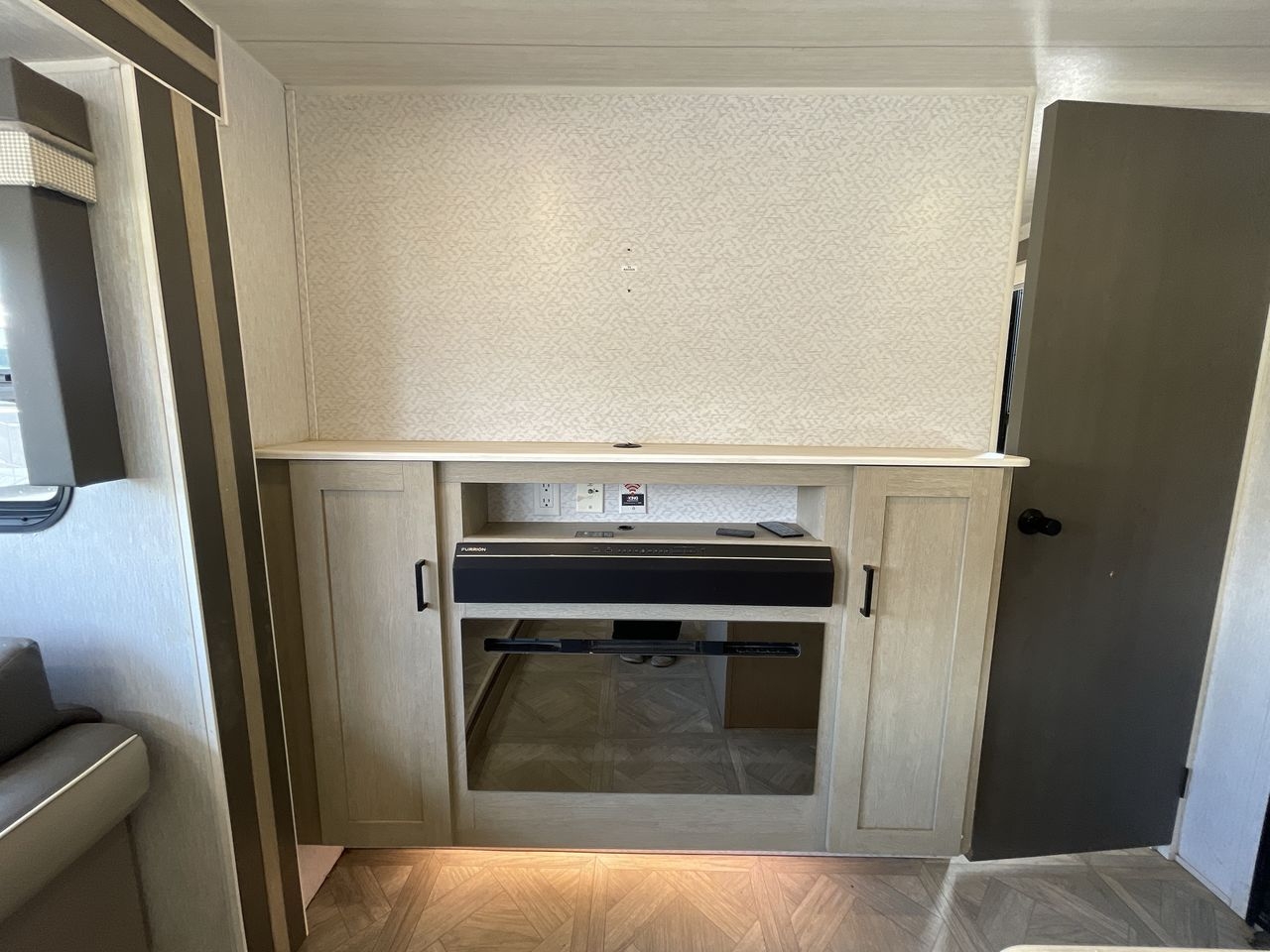 2023 FOREST RIVER WILDWOOD 273QBXL