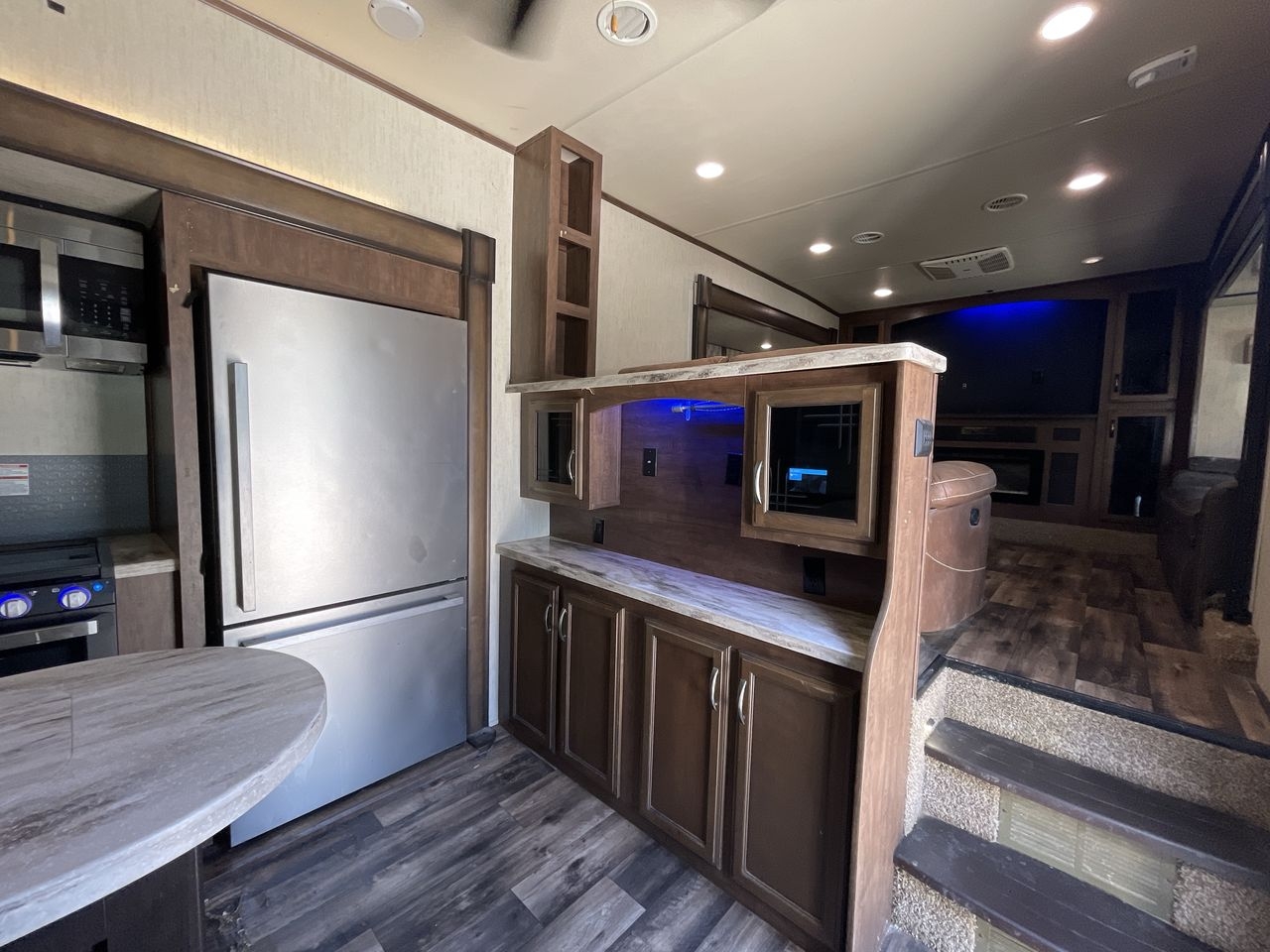 2019 FOREST RIVER SANDPIPER 379FLOK