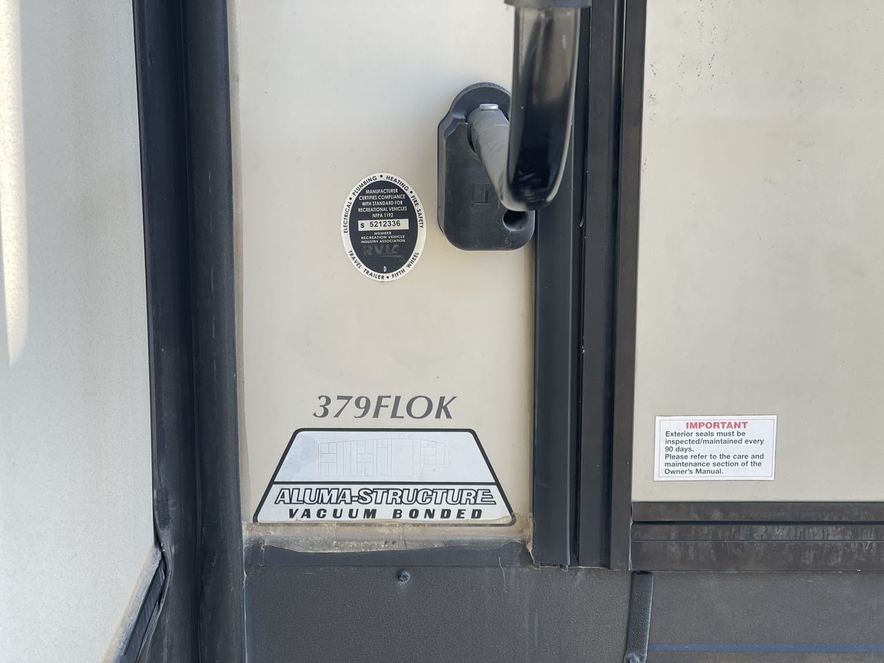 2019 FOREST RIVER SANDPIPER 379FLOK