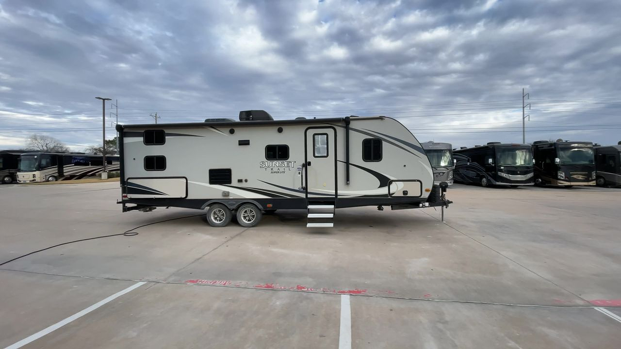 2018 CROSSROADS RV SUNSET TRAIL 264BH
