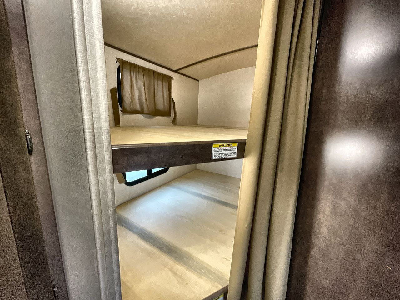 2018 CROSSROADS RV SUNSET TRAIL 264BH