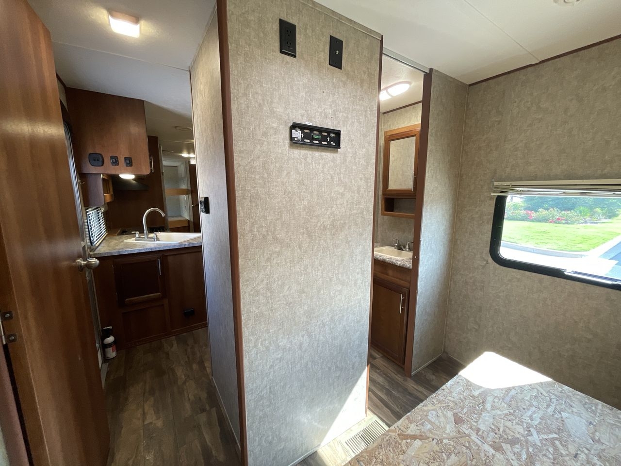 2018 PRIMETIME AVENGER 31DBS