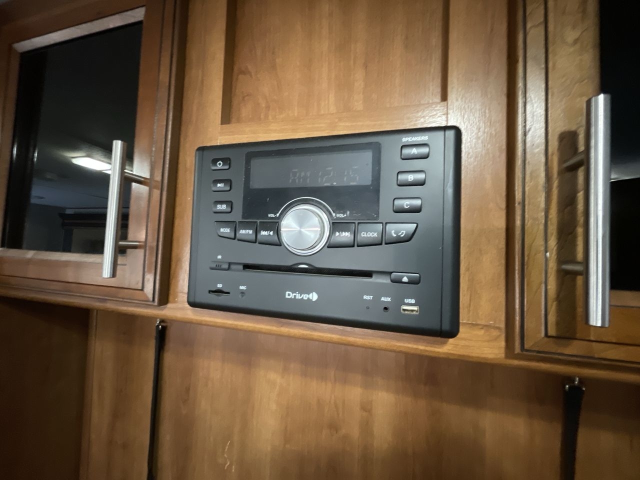 2018 PRIMETIME AVENGER 31DBS