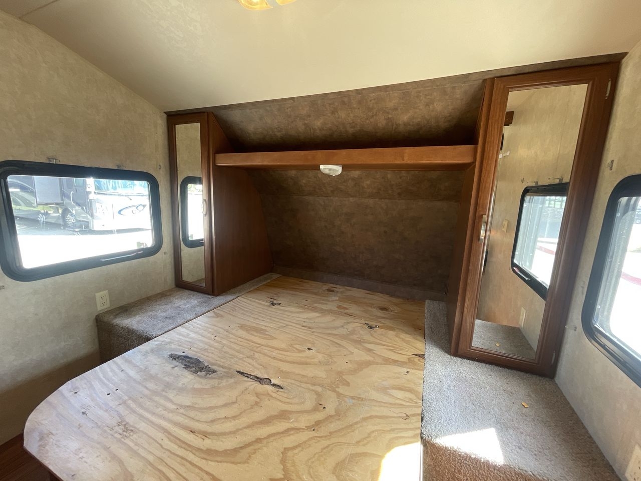 2015 FOREST RIVER WILDWOOD 281QBXL