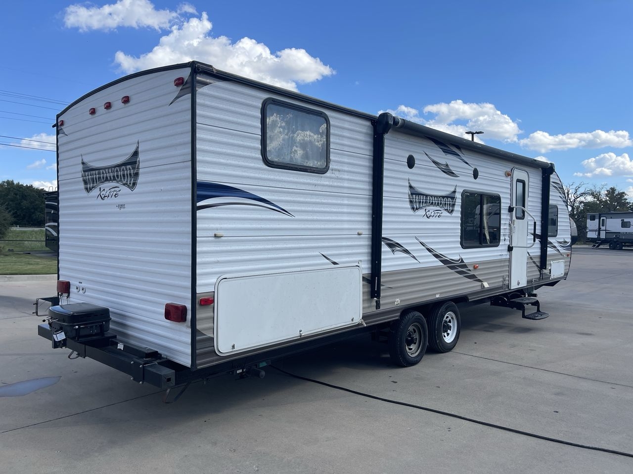 2015 FOREST RIVER WILDWOOD 281QBXL