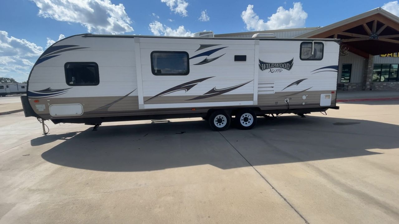 2015 FOREST RIVER WILDWOOD 281QBXL