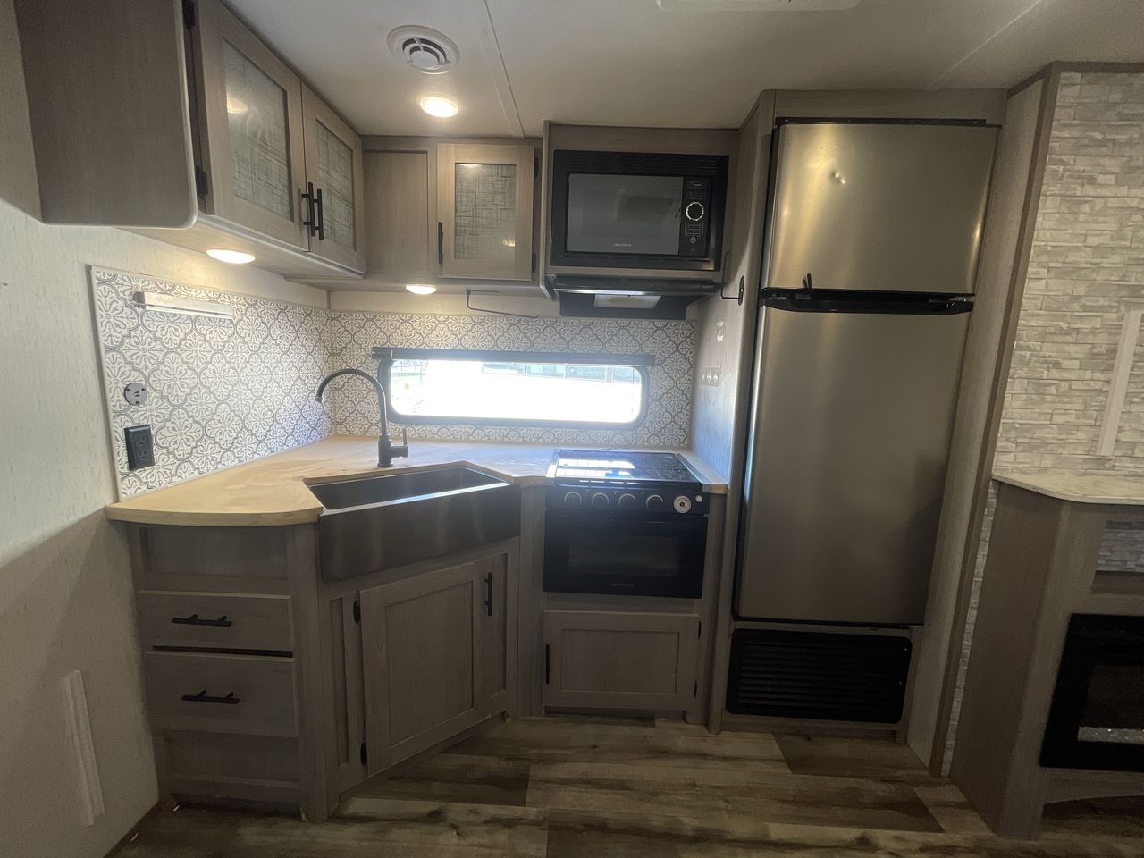 2022 KEYSTONE COLEMAN 285BH