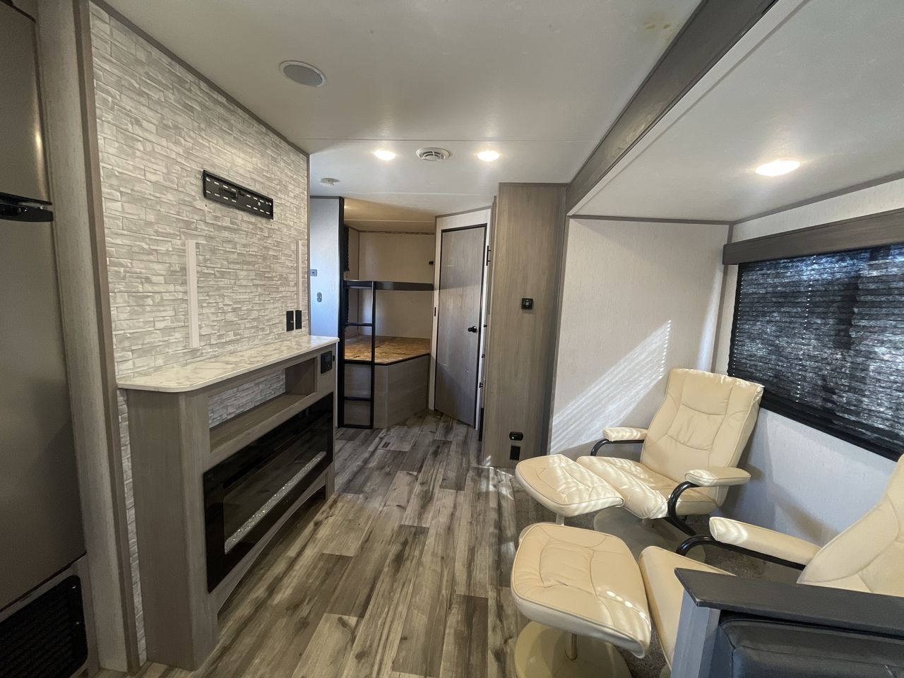 2022 KEYSTONE COLEMAN 285BH