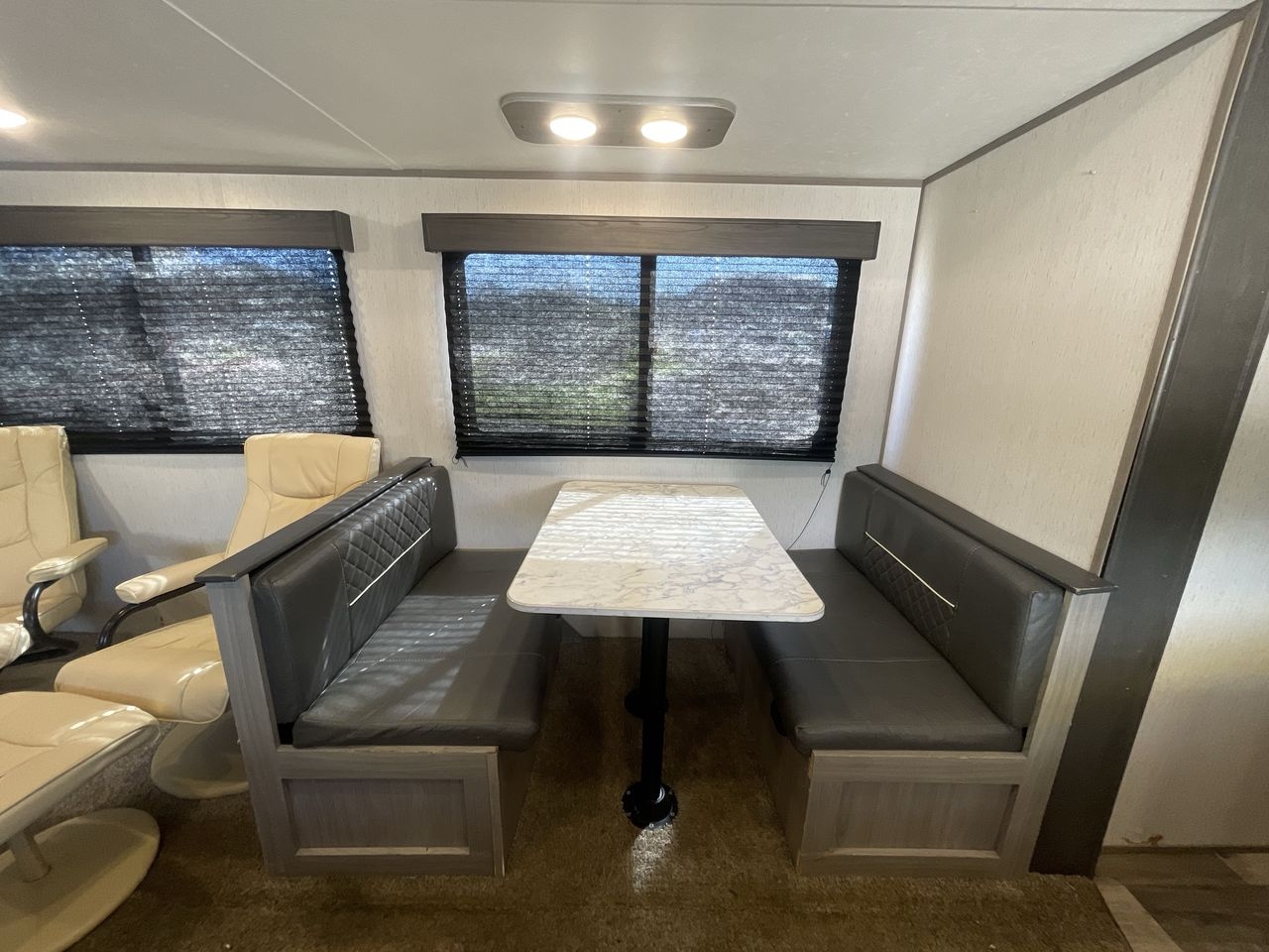 2022 KEYSTONE COLEMAN 285BH