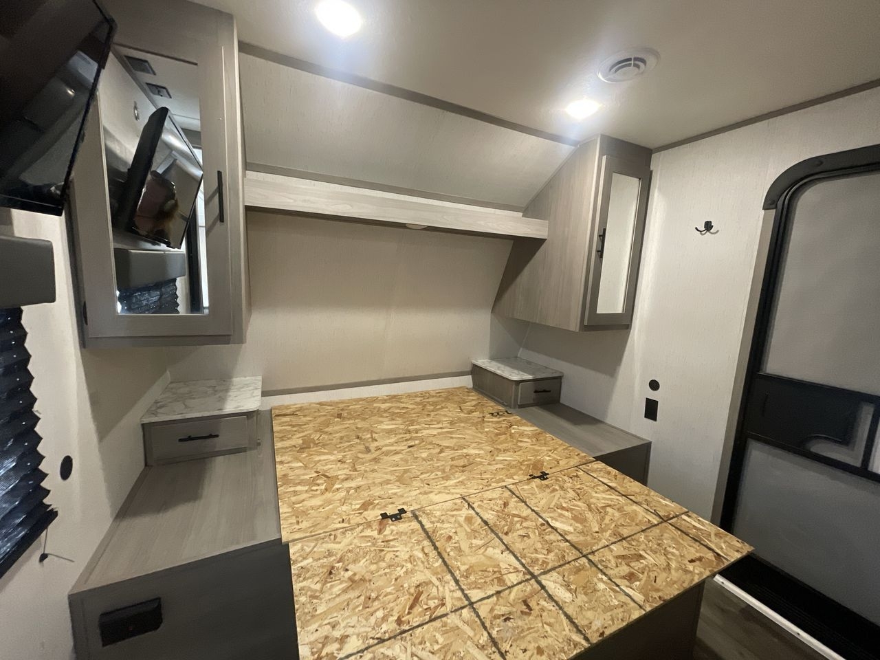 2022 KEYSTONE COLEMAN 285BH