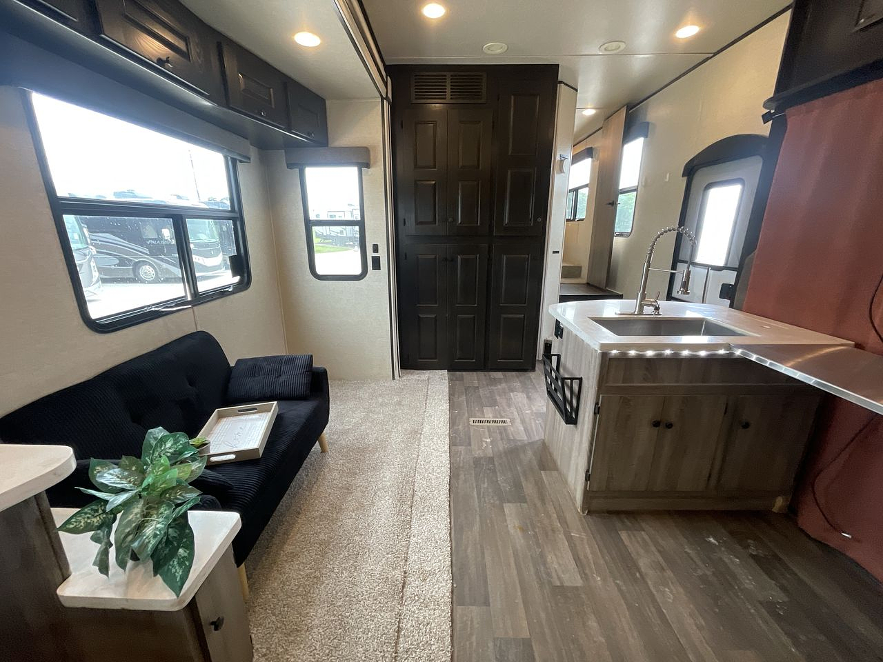2017 HEARTLAND BOSS 4290
