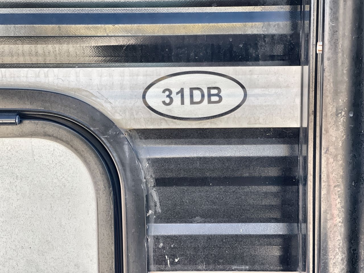 2023 HEARTLAND TRAIL RUNNER 31DB