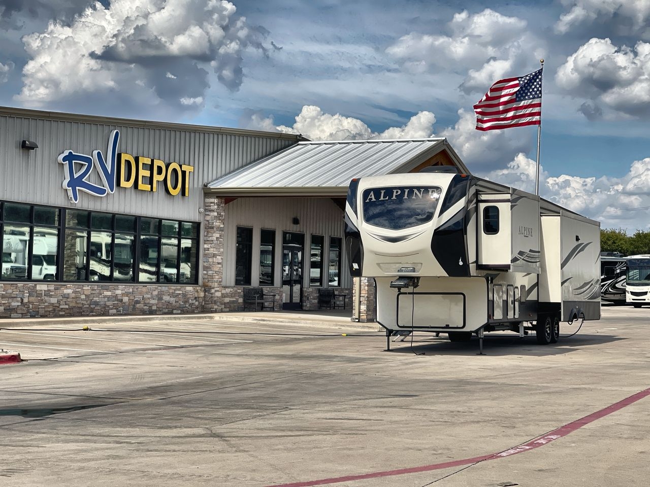 2019 KEYSTONE ALPINE 3651RL