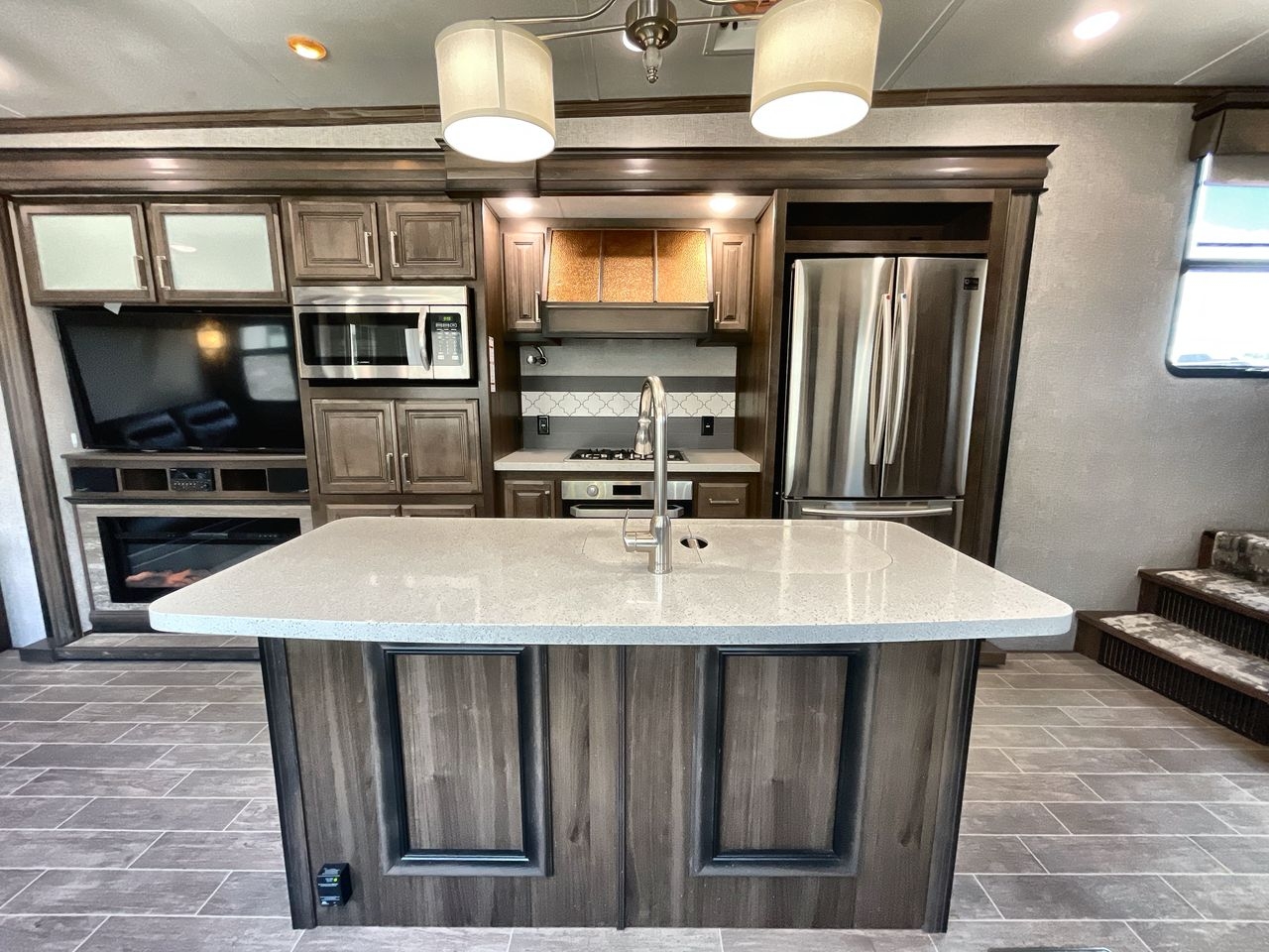 2019 KEYSTONE ALPINE 3651RL