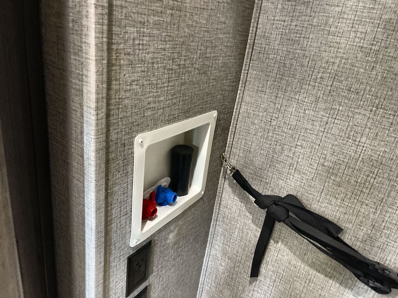 2019 KEYSTONE ALPINE 3651RL