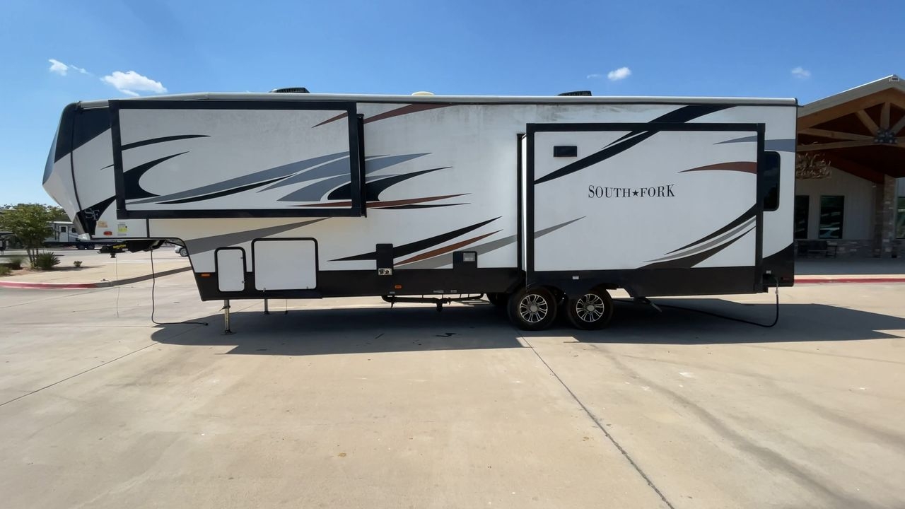 2021 HEARTLAND SOUTH FORK 3210RL