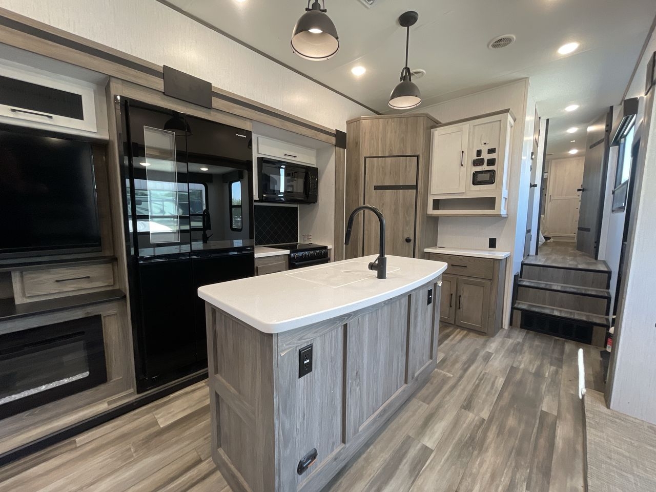 2021 HEARTLAND SOUTH FORK 3210RL