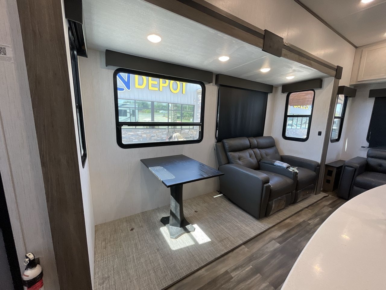 2021 HEARTLAND SOUTH FORK 3210RL