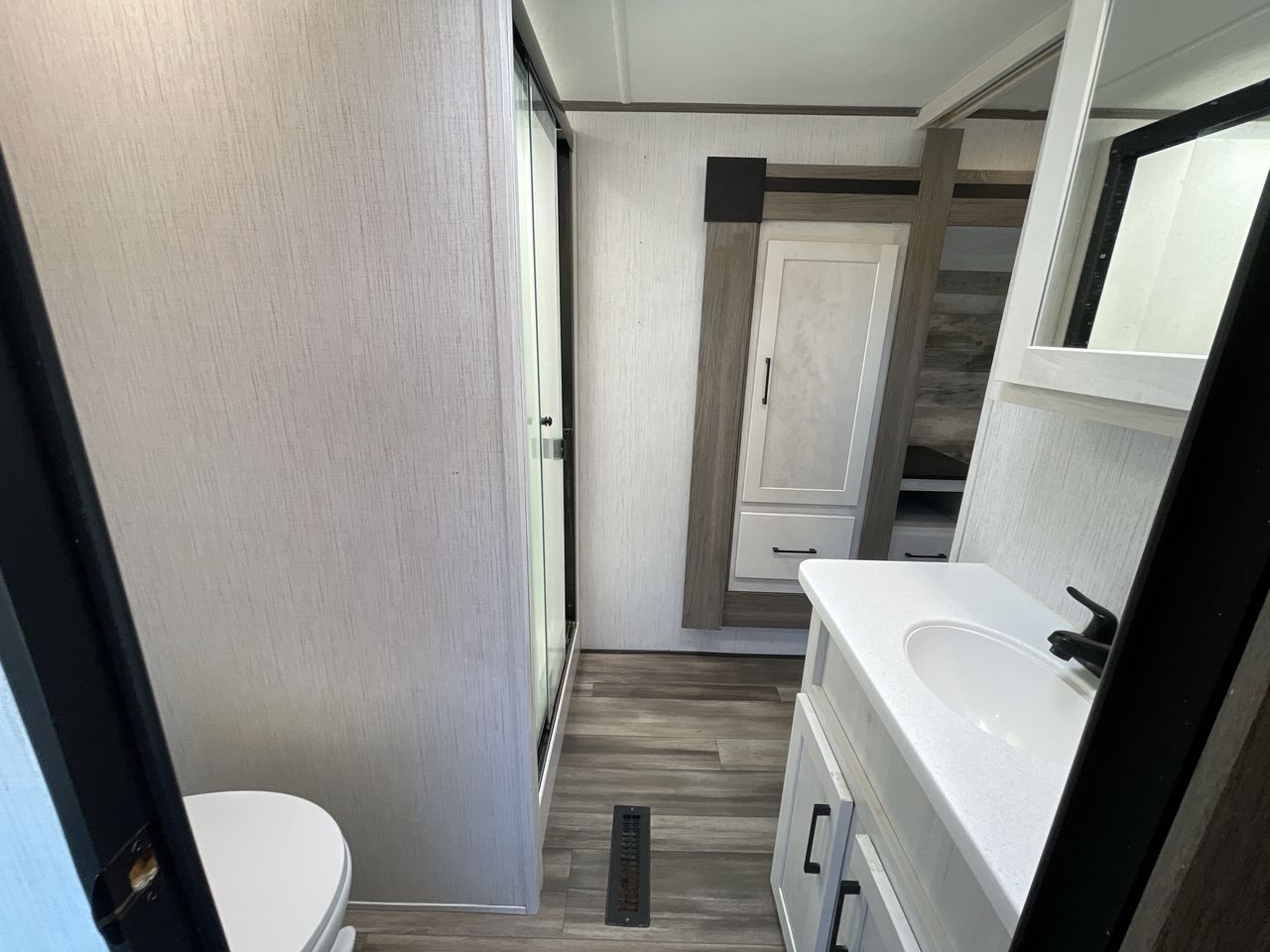 2021 HEARTLAND SOUTH FORK 3210RL