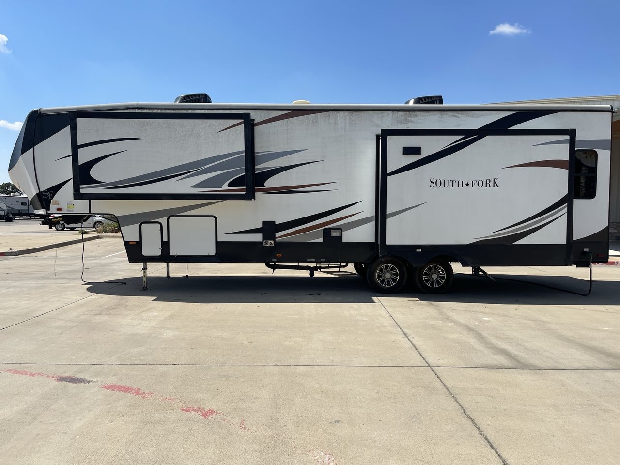 2021 HEARTLAND SOUTH FORK 3210RL