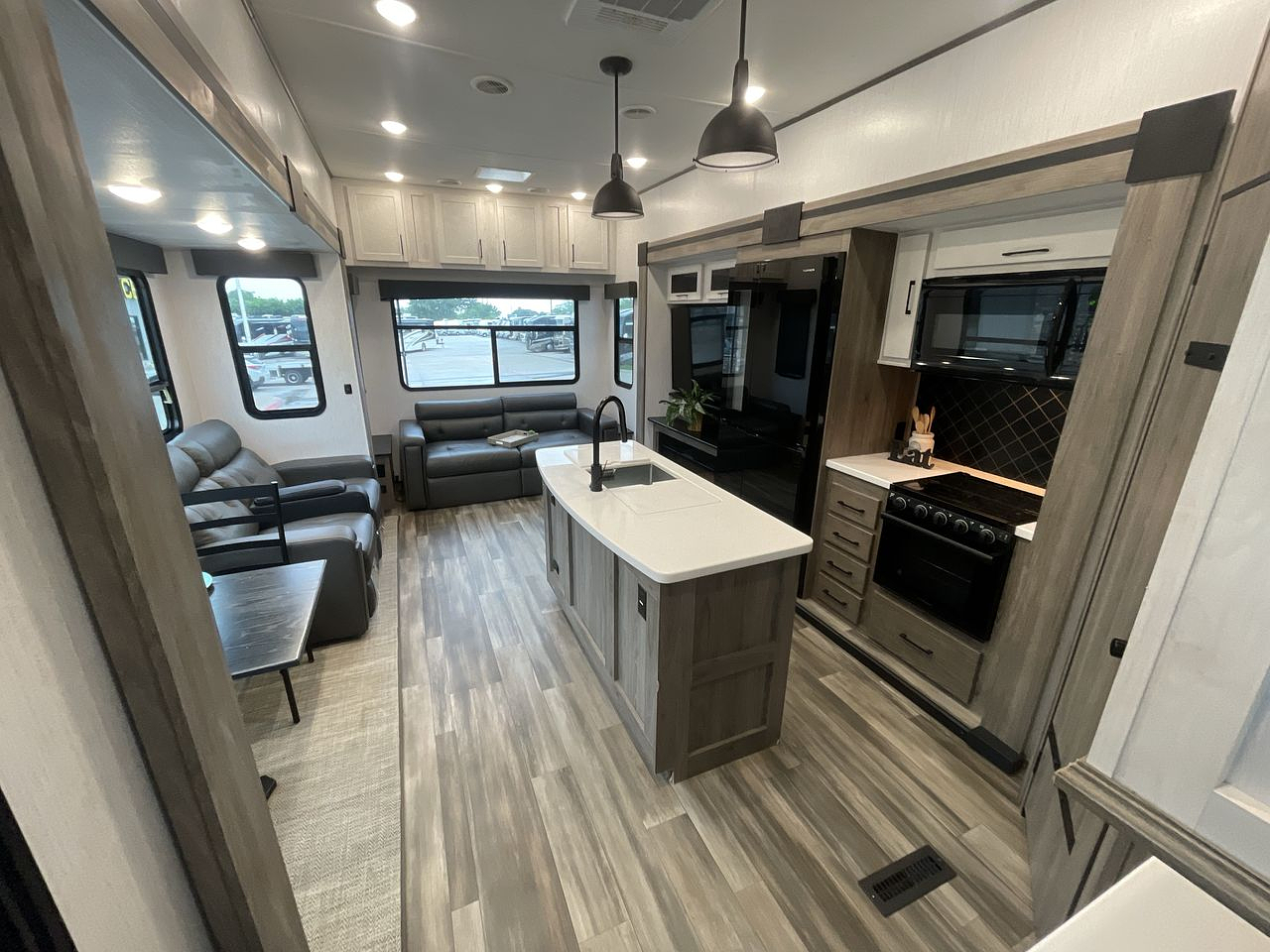2021 HEARTLAND SOUTH FORK 3210RL