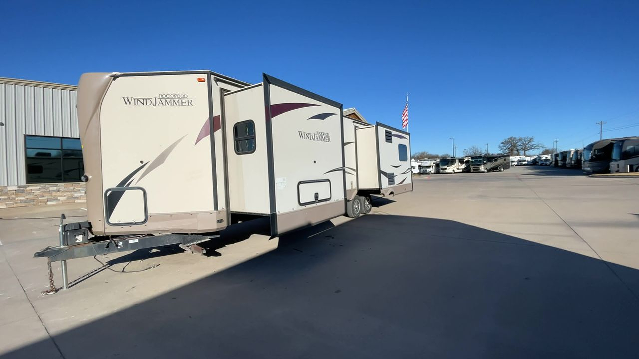 2017 FOREST RIVER WINDJAMMER 3029W