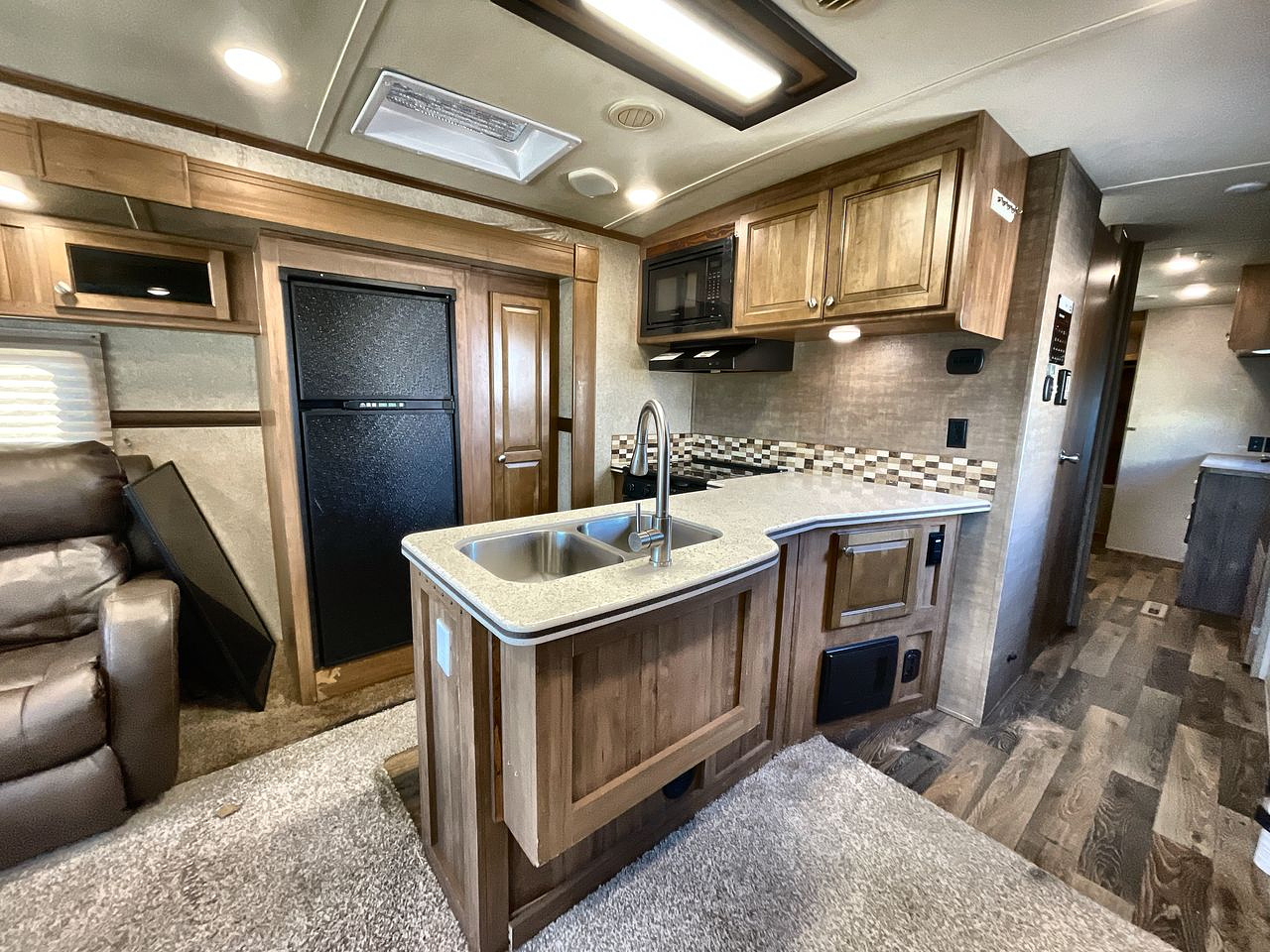 2017 FOREST RIVER WINDJAMMER 3029W